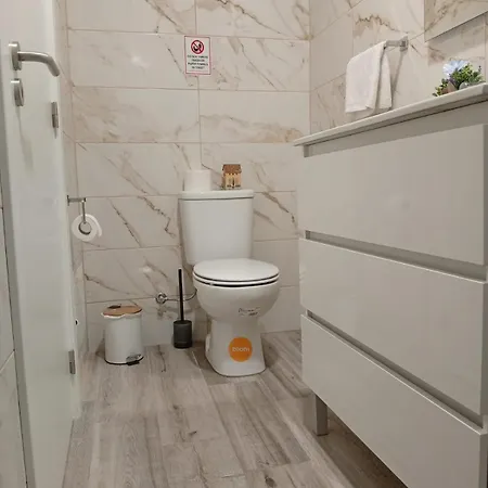 Danny's Rural T1 Apartment